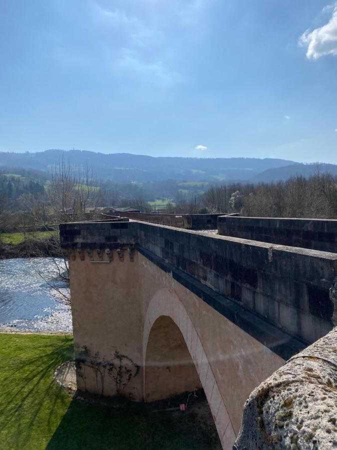 Hotel Au Pont D'Olt Saint-Côme-dʼOlt Zewnętrze zdjęcie