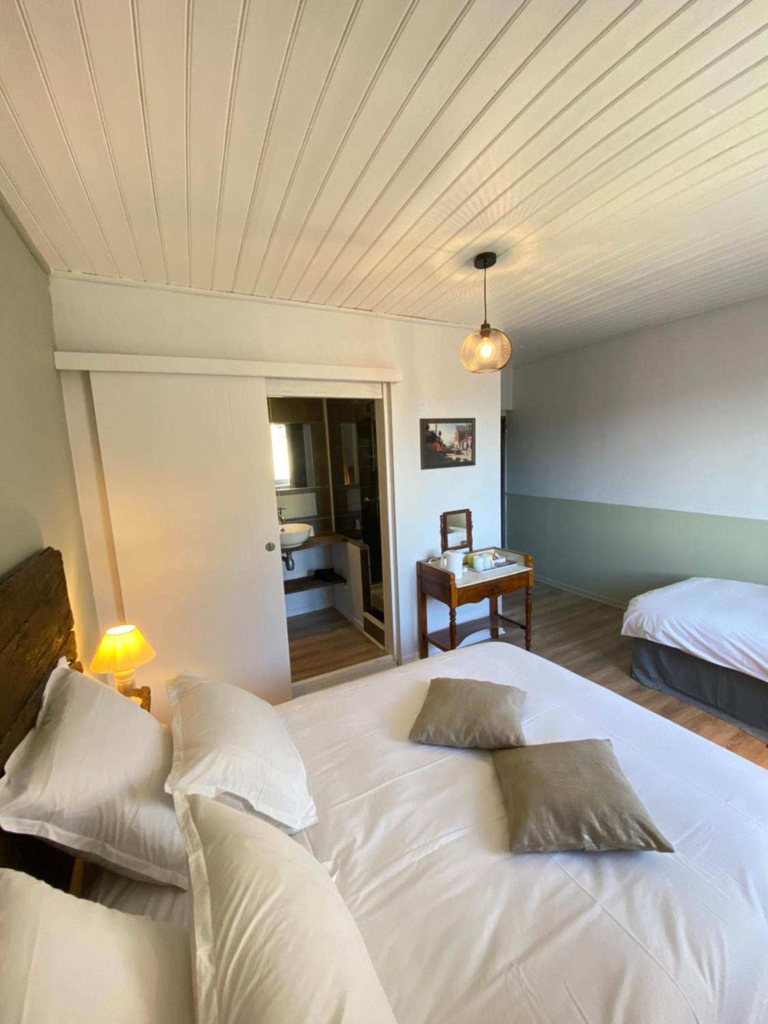 Hotel Au Pont D'Olt Saint-Côme-dʼOlt Pokój zdjęcie