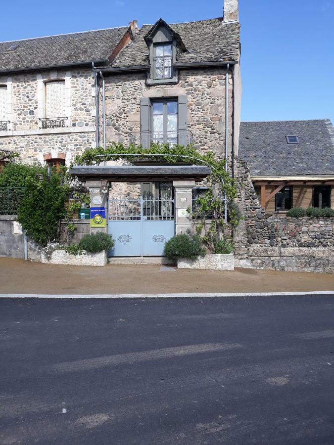 Hotel Au Pont D'Olt Saint-Côme-dʼOlt Zewnętrze zdjęcie
